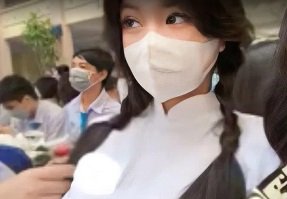 sex pong kubi Khám phá vét máng bướm non hồng của em nư sinh